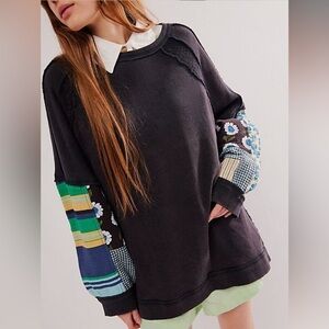 Free People We The Free Right On Cuff Sweatshirt - Size Large